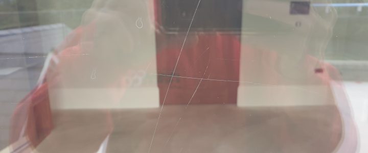 SCRATCHED GLASS REPAIR AND POLISHING