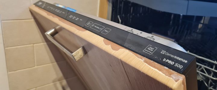 KITCHEN CUPBOARD REPAIR