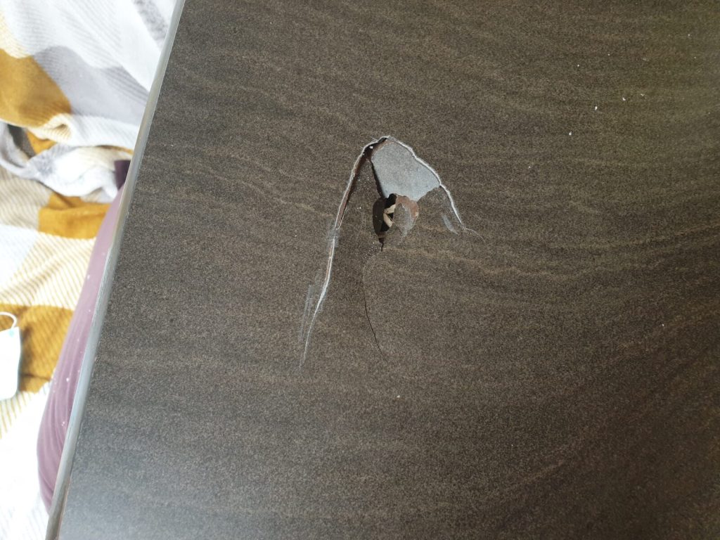 CRACKED DENT CHIP SCRATCH CARAVAN REPAIR