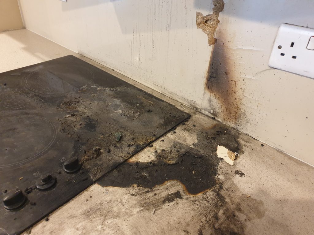 KITCHEN WORKTOP BURN REPAIR