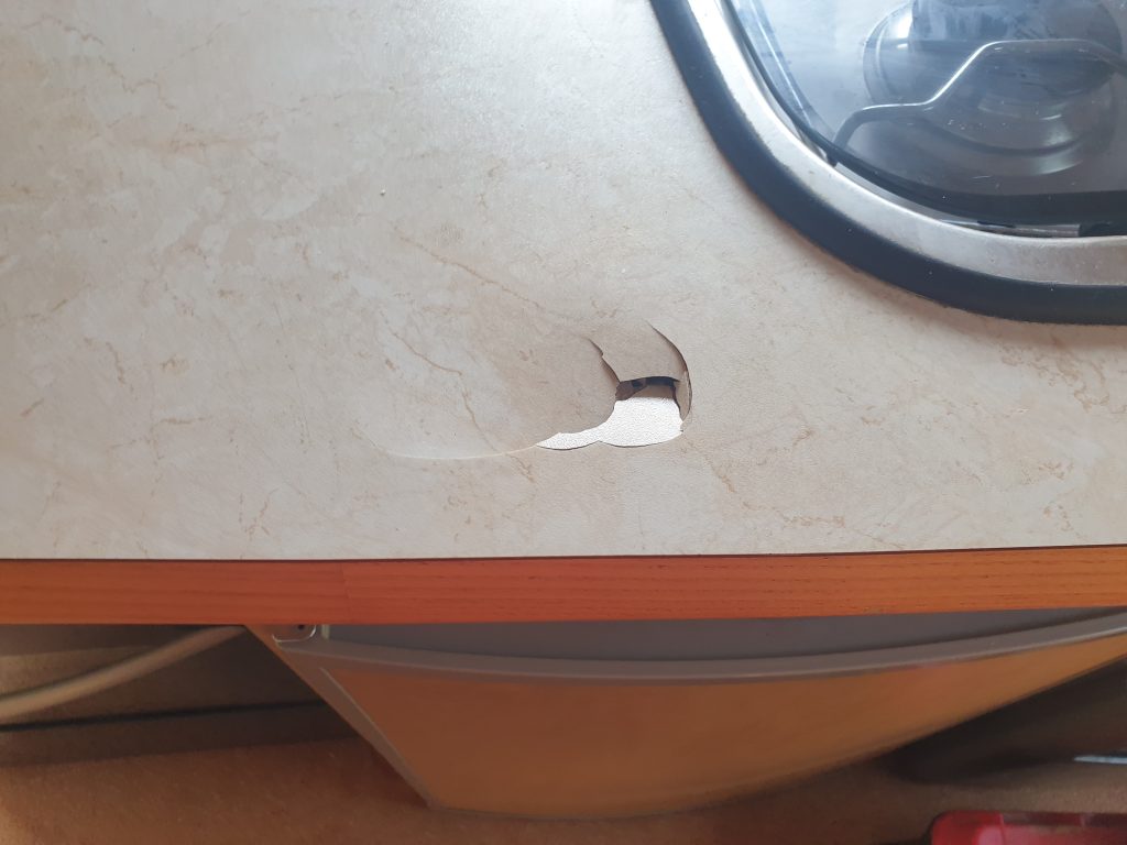 MOTORHOME WORKTOP CHIP REPAIR