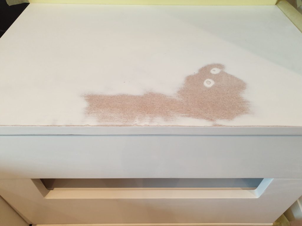 FITTED-BEDROOM-FURNITURE-REPAIR-REFURBISHMENT-BEFORE