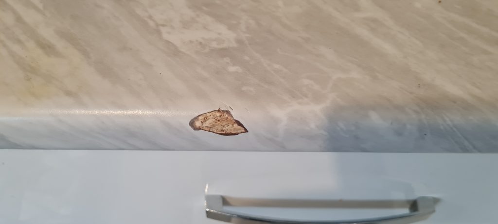 MARBLE EFFECT WORKTOP CHIP REPAIR