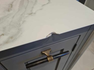 QUARTZ WORKTOP CHIP REPAIR