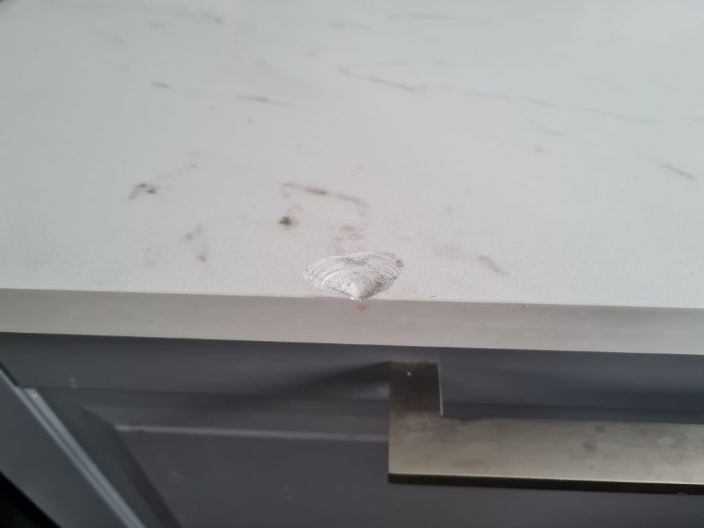 QUARTZ WORKTOP CHIP REPAIR STOCKPORT