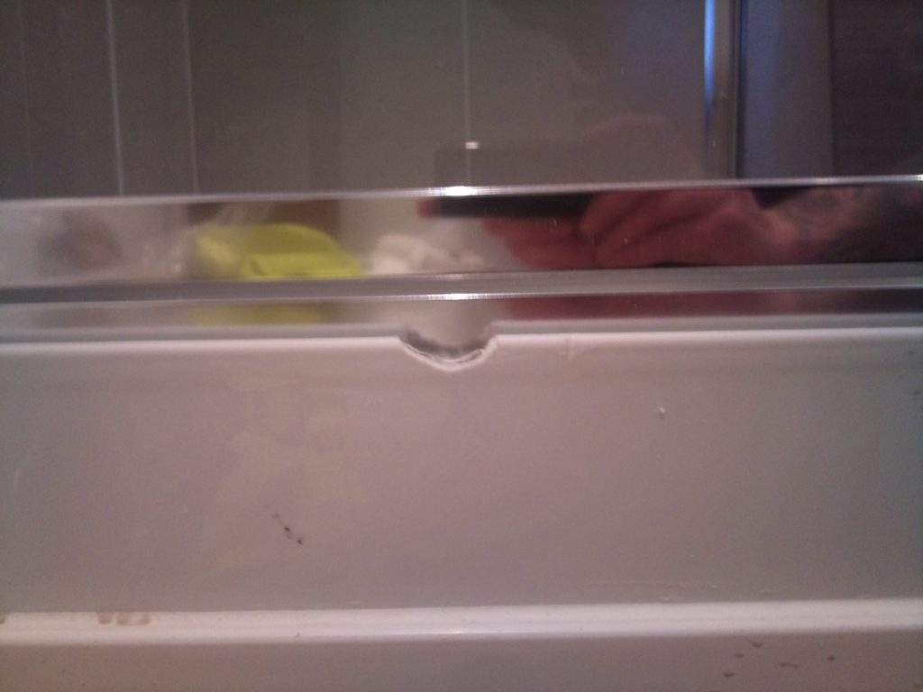 SHOWER TRAY CHIP SCRATCH CRACKED REPAIR BEFORE