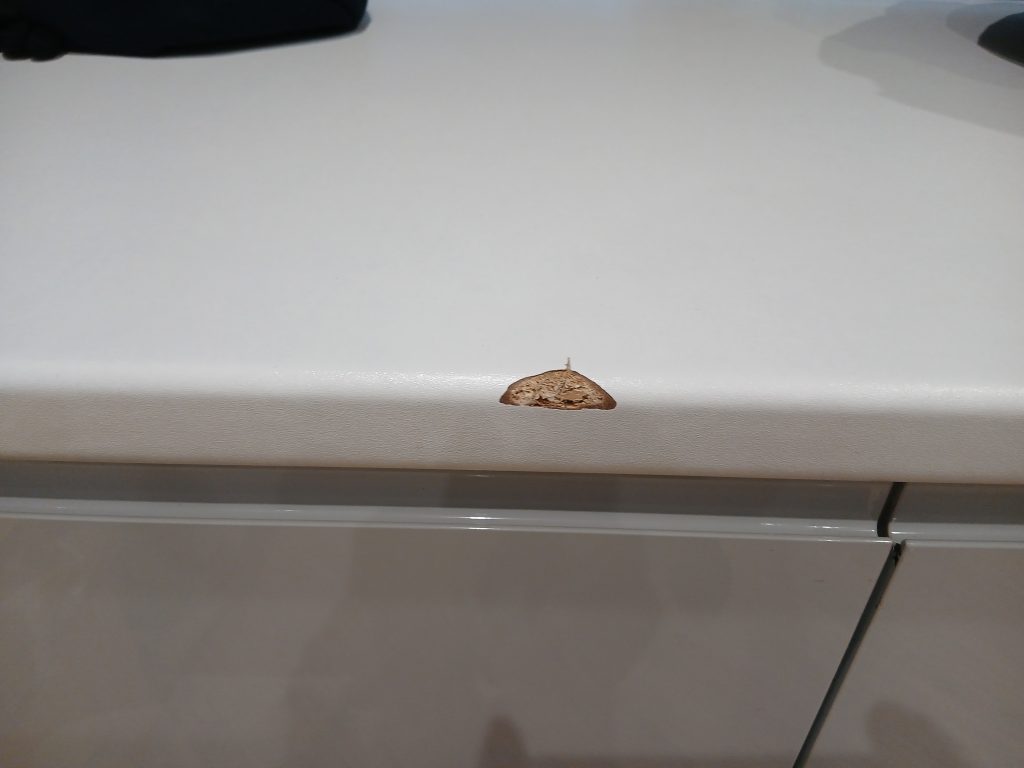 WHITE WORKTOP CHIP REPAIR STOCKPORT